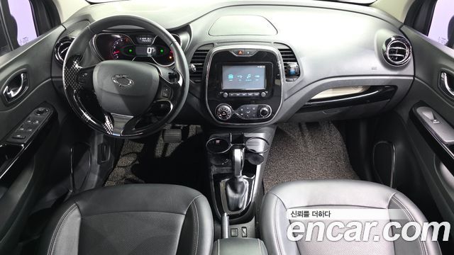 Renault Korea QM3 2017 — photo 10