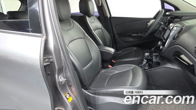 Renault Korea QM3 2017 — photo 17