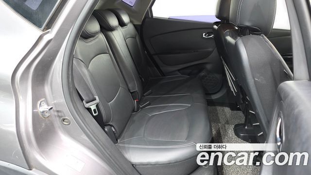 Renault Korea QM3 2017 — photo 18