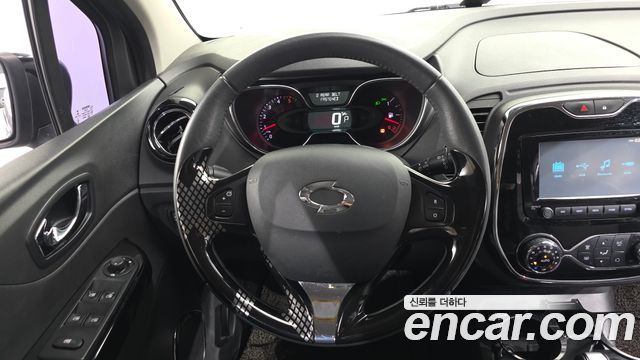 Renault Korea QM3 2017 — photo 19