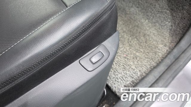 Renault Korea QM3 2017 — photo 24