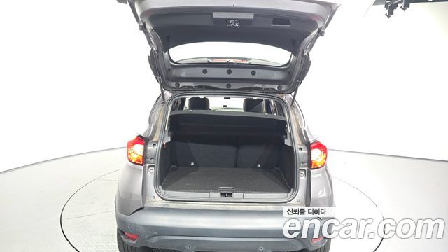 Renault Korea QM3 2017 — photo 26