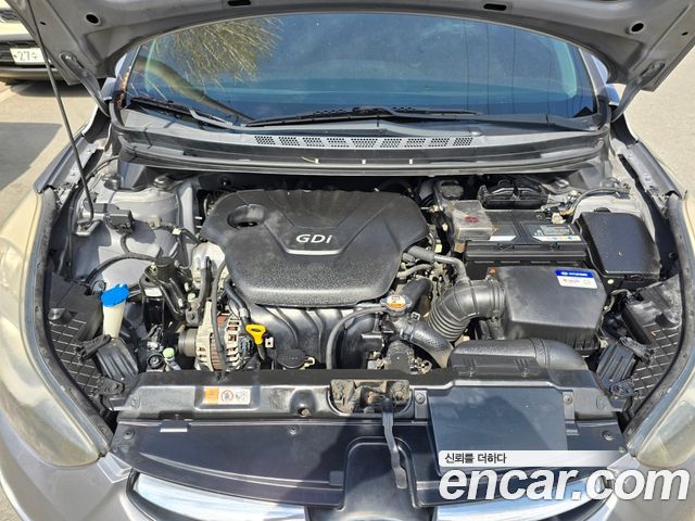 Hyundai AVANTE 2012 — photo 5