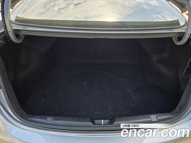 Hyundai AVANTE 2012 — photo 6