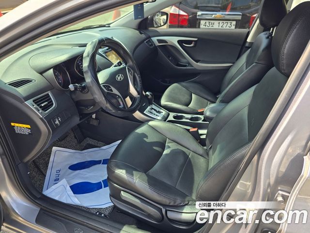 Hyundai AVANTE 2012 — photo 7