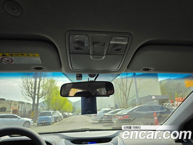 Hyundai AVANTE 2012 — photo 16
