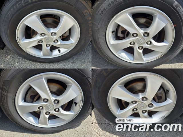 Hyundai AVANTE 2012 — photo 19