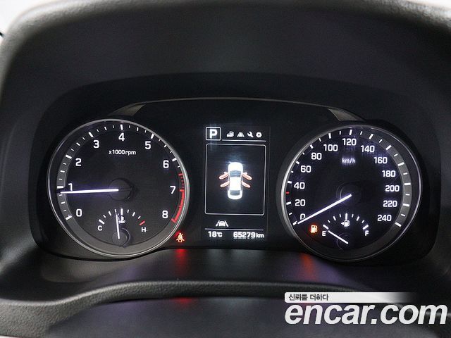 Hyundai AVANTE 2018 — photo 6