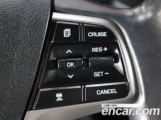 Hyundai AVANTE 2018 — photo 12