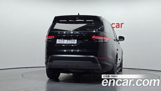 Land Rover Discovery 2018 — photo 4