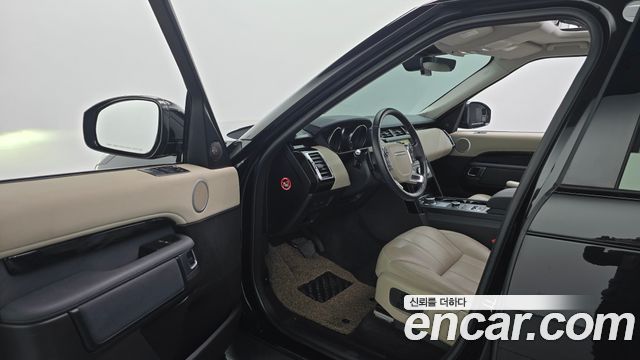 Land Rover Discovery 2018 — photo 13