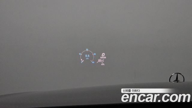 Mercedes-Benz E-Class 2023 — photo 23