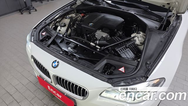 BMW 5-Series 2016 — photo 6