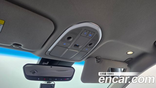 Genesis G80 2017 — photo 23