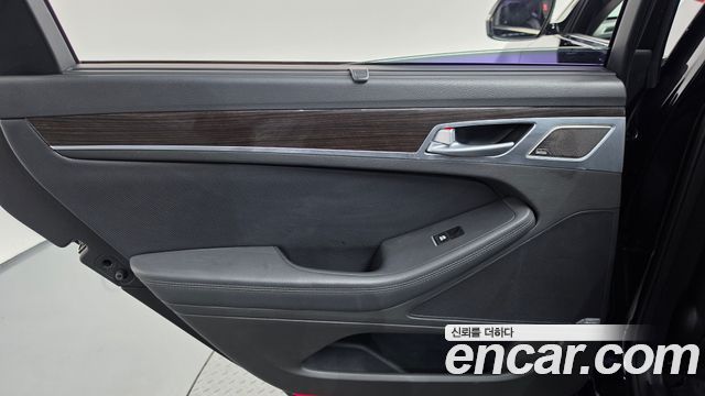 Genesis G80 2017 — photo 15