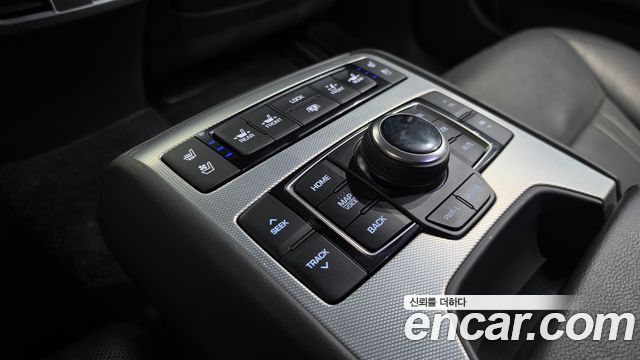 Genesis G80 2017 — photo 31