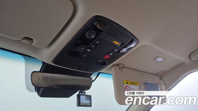 Kia Canival 2022 — photo 25