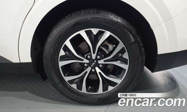 Kia Canival 2022 — photo 7