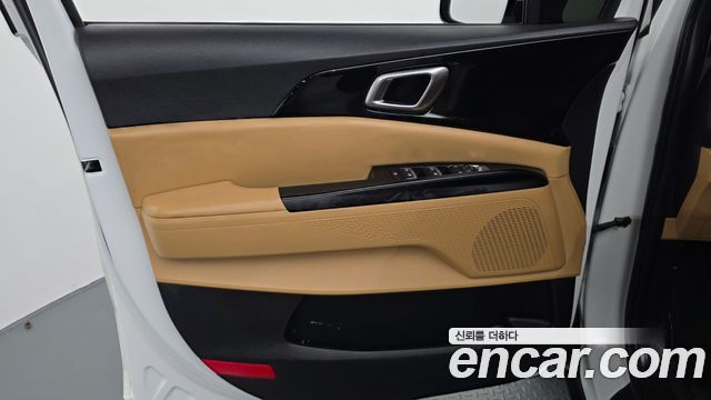 Kia Canival 2022 — photo 14
