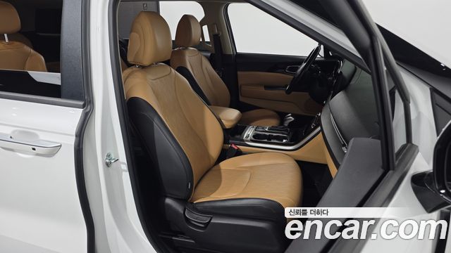 Kia Canival 2022 — photo 16