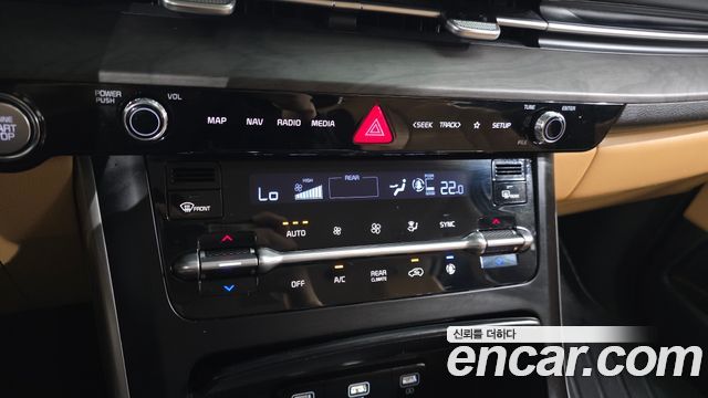 Kia Canival 2022 — photo 31