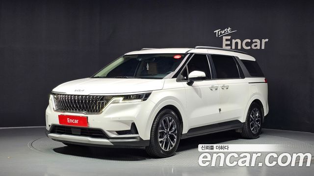 Kia Canival 2023 — photo 1