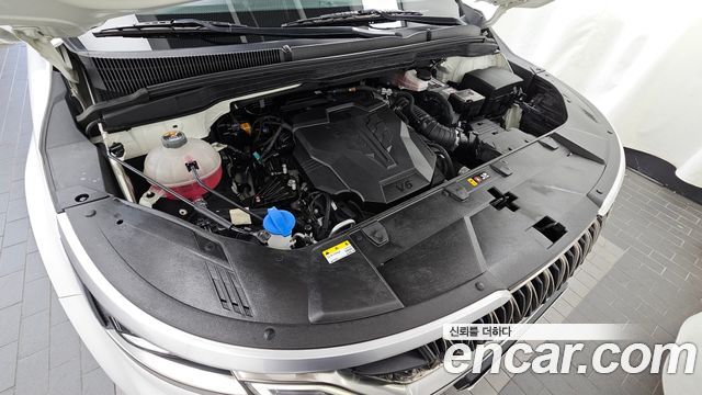 Kia Canival 2023 — photo 6
