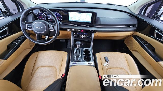 Kia Canival 2023 — photo 10