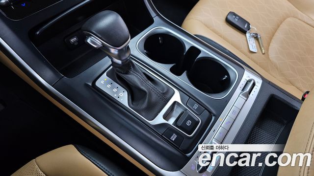 Kia Canival 2023 — photo 12