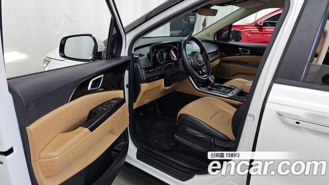Kia Canival 2023 — photo 13