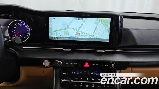 Kia Canival 2023 — photo 20