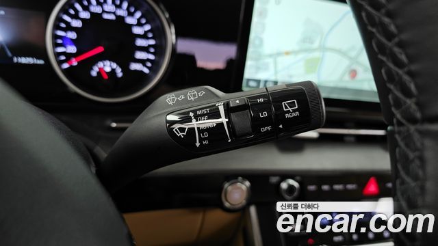 Kia Canival 2023 — photo 24