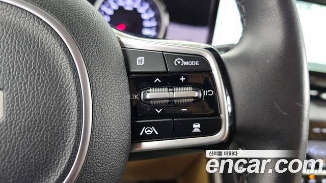 Kia Canival 2023 — photo 25