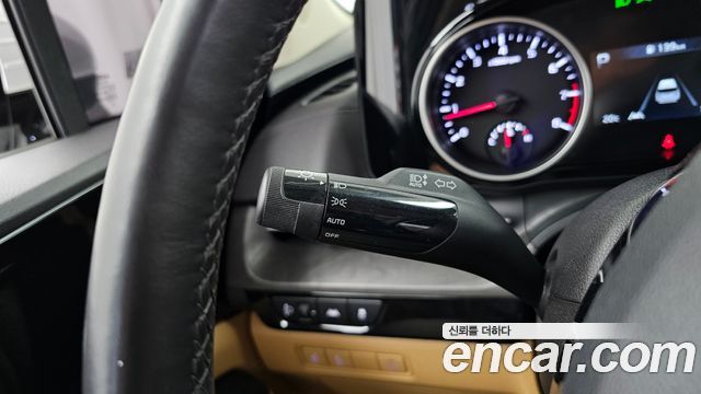 Kia Canival 2023 — photo 34