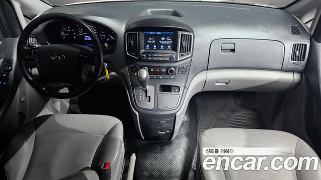 Hyundai Starex 2021 — photo 10