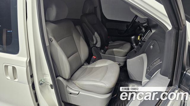 Hyundai Starex 2021 — photo 18