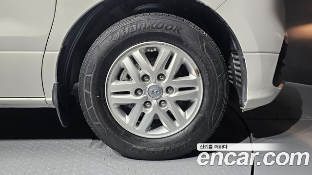 Hyundai Starex 2021 — photo 7