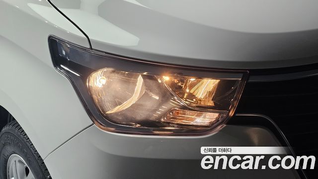 Hyundai Starex 2021 — photo 8