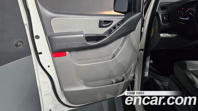 Hyundai Starex 2021 — photo 14