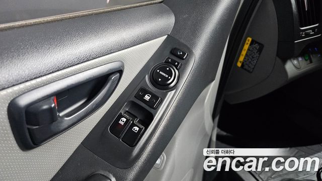 Hyundai Starex 2021 — photo 29