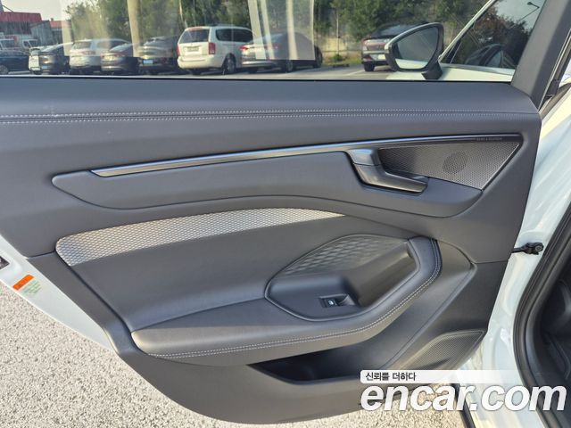 Audi A6 2026 — photo 18