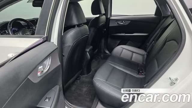 Kia K3 2022 — photo 18