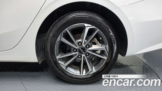 Kia K3 2022 — photo 7