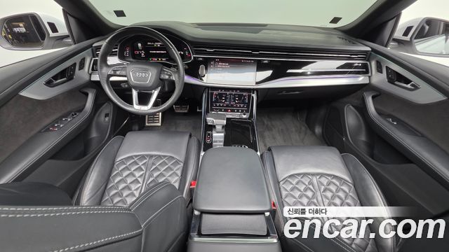 Audi Q8 2021 — photo 10