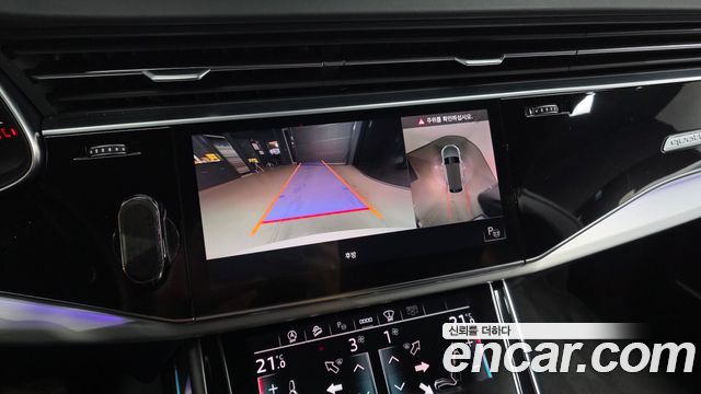 Audi Q8 2021 — photo 21