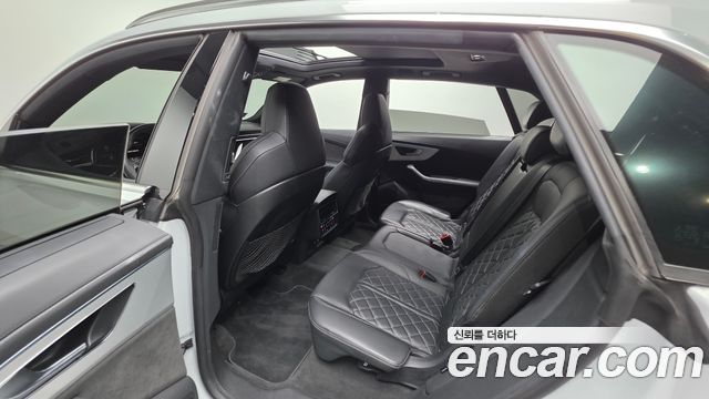 Audi Q8 2021 — photo 16