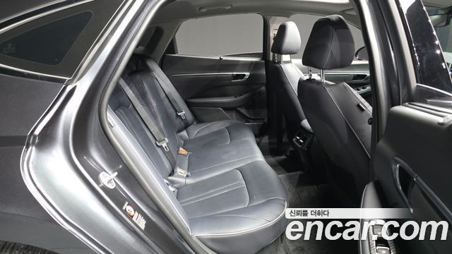 Hyundai Sonata 2023 — photo 18