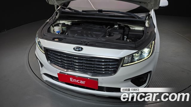 Kia Canival 2019 — photo 6