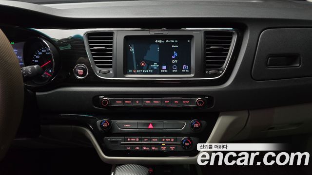 Kia Canival 2019 — photo 20