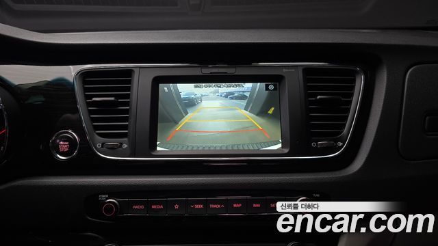 Kia Canival 2019 — photo 21
